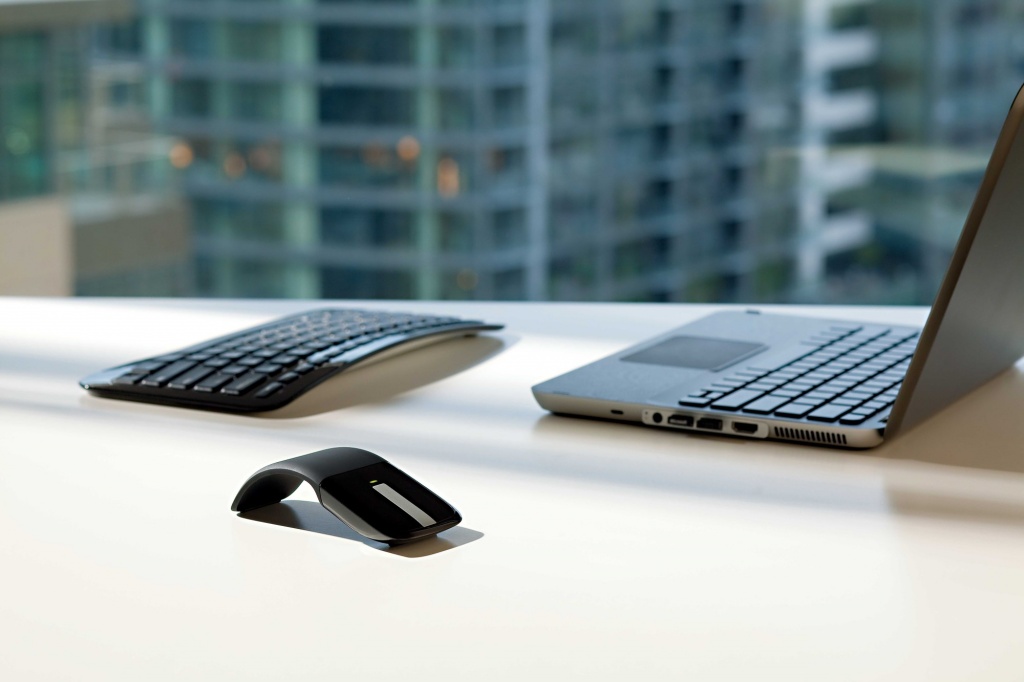 Microsoft Arc Touch Mouse.jpg